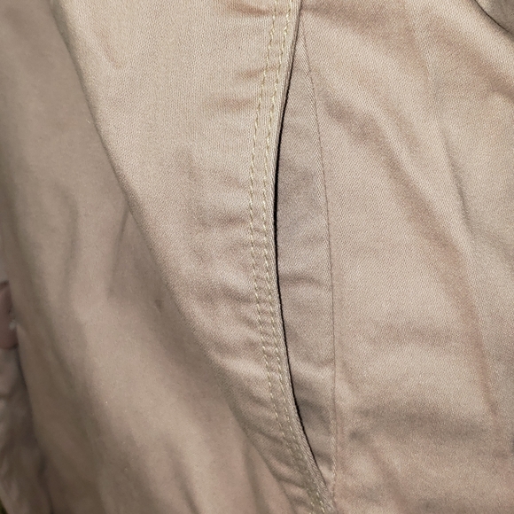 American Eagle jean & Gap jacket combo - Picture 9 of 16